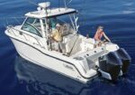 Boston Whaler 28